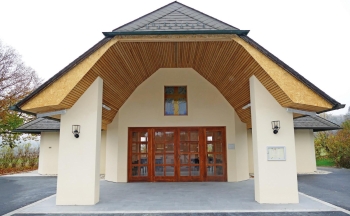 Aufbahrungshalle; (c) David Teubl