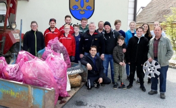 Müllsammeln; (c) David Teubl